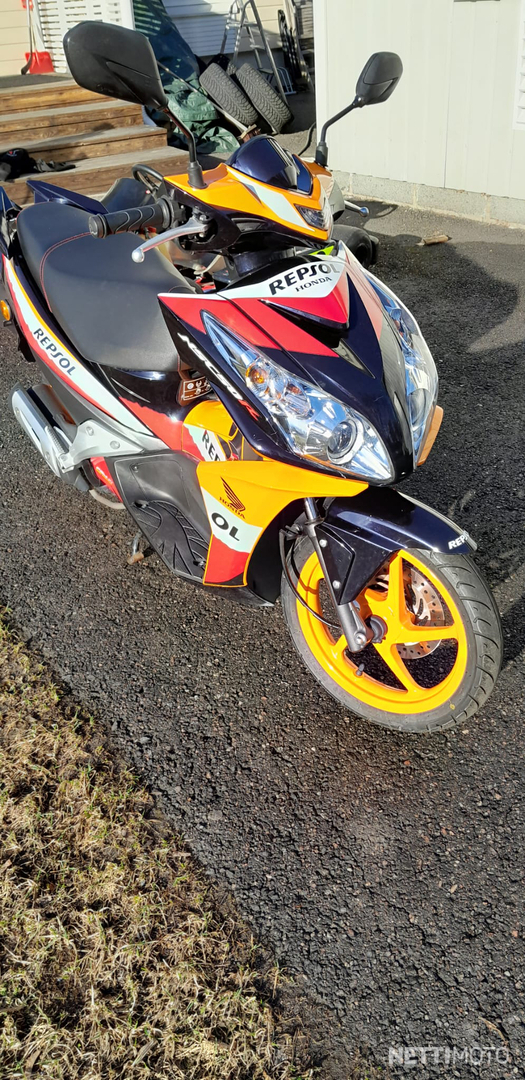 Honda NSC NSC R 50 cm³ 2014 Nurmijärvi Scooter Nettimoto