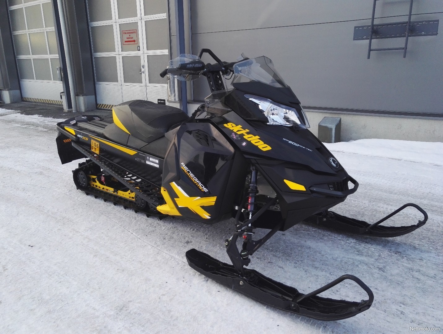 Ski-Doo Renegade Backcountry X 600 E-Tec 600 cm³ 2013 - Oulu - Snow ...