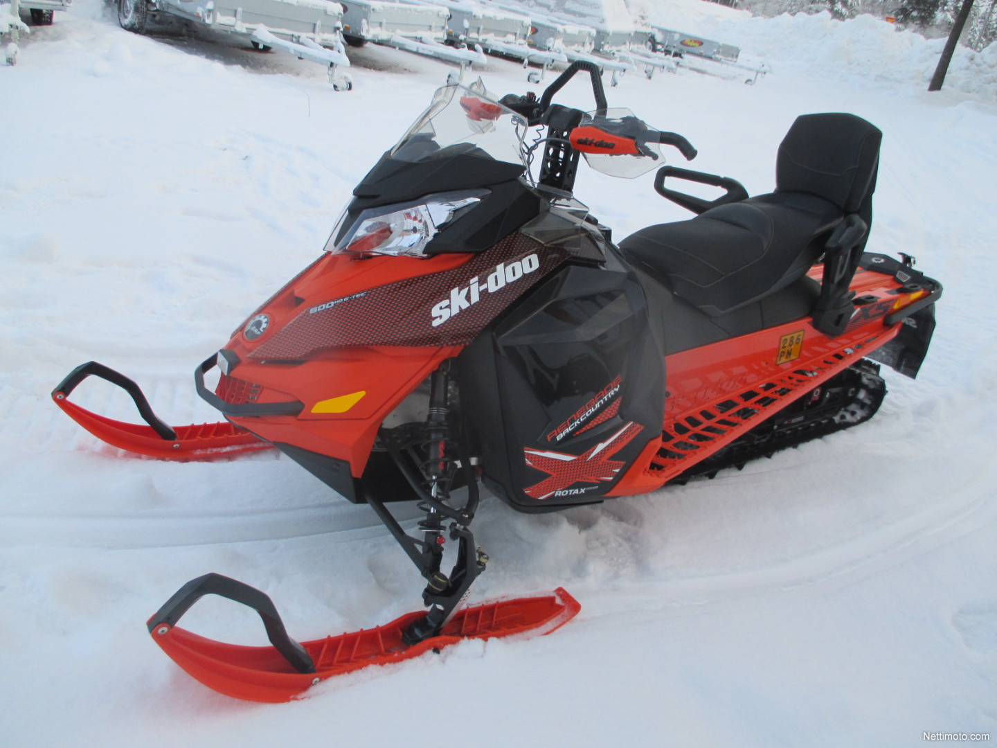 Ski-Doo Renegade Backcountry X 600 E-Tec 600 cm³ 2015 - Kuusamo - Snow ...