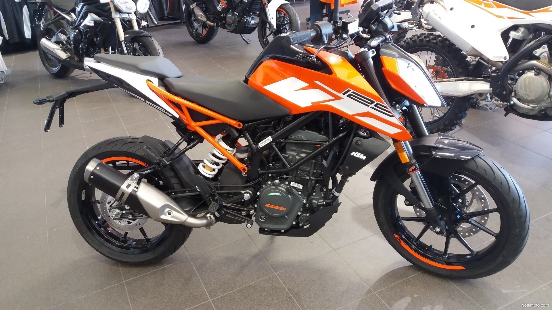 KTM Duke 125