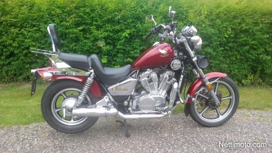 Honda shadow 700