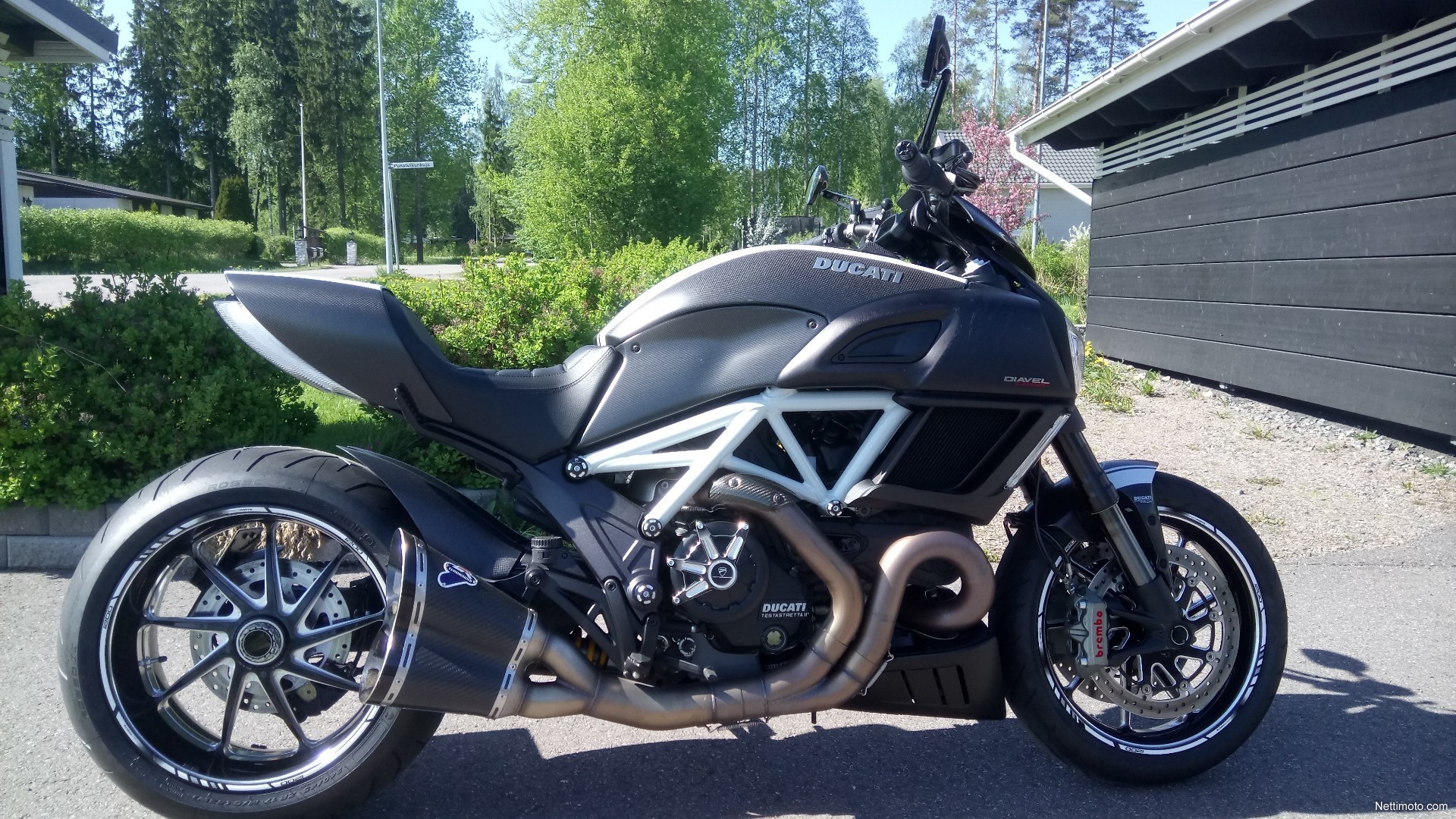 Фара ducati diavel