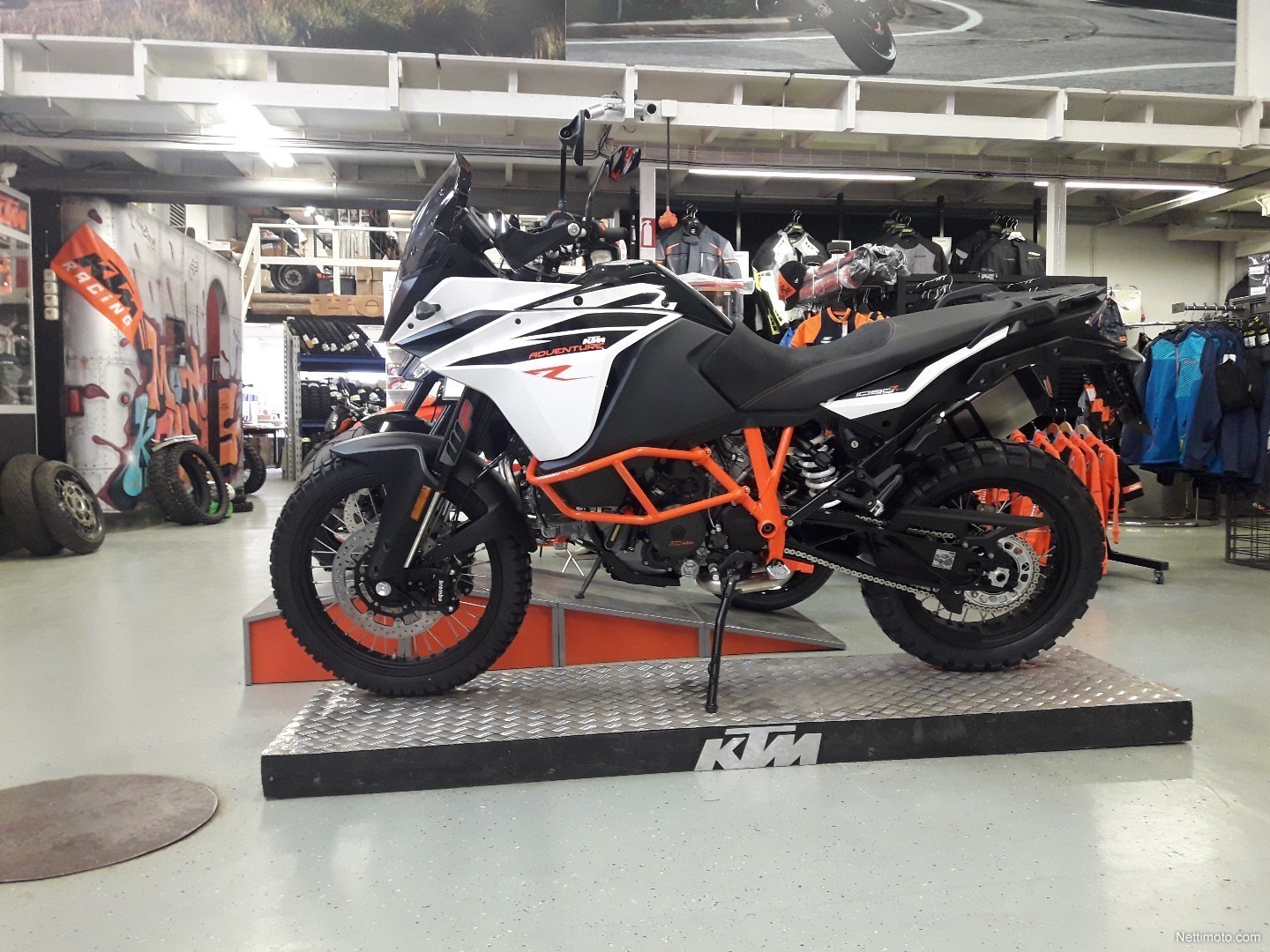 ktm 1090 r 2018