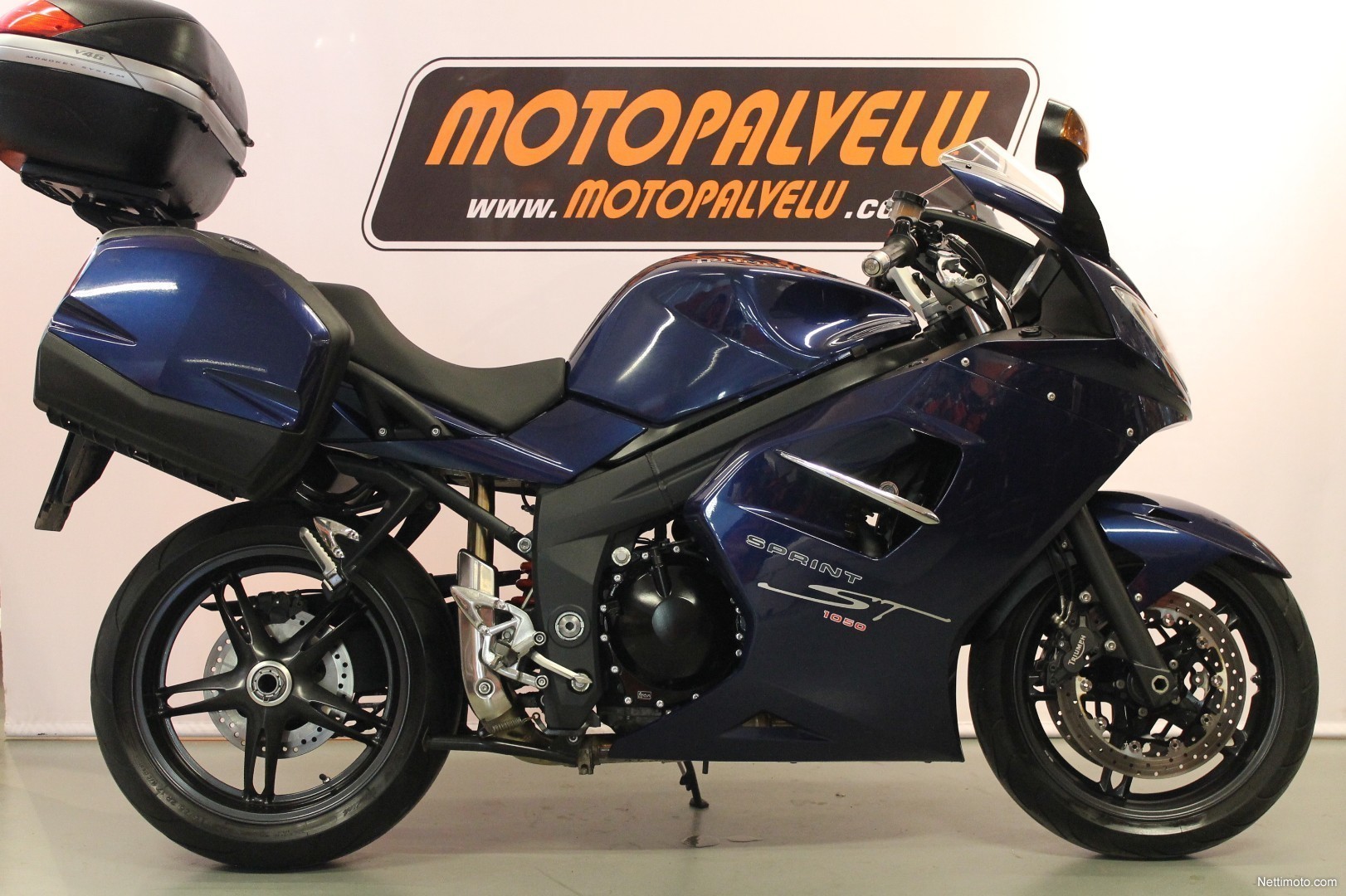 triumph sprint st 995i