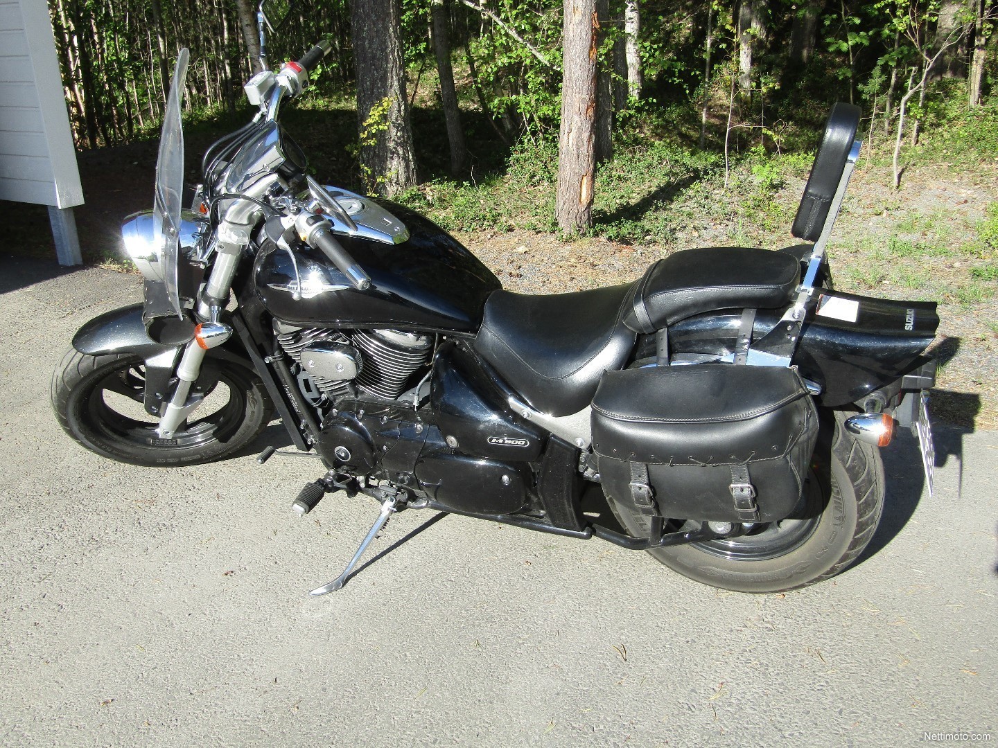 Suzuki intruder vz800