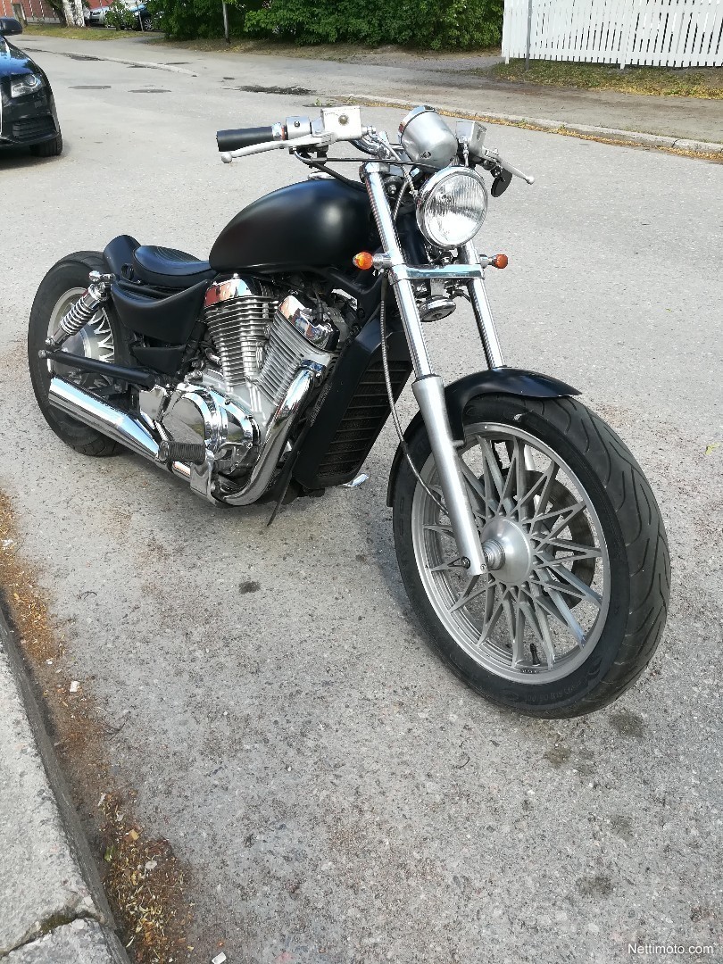 1986 suzuki intruder 700 bobber