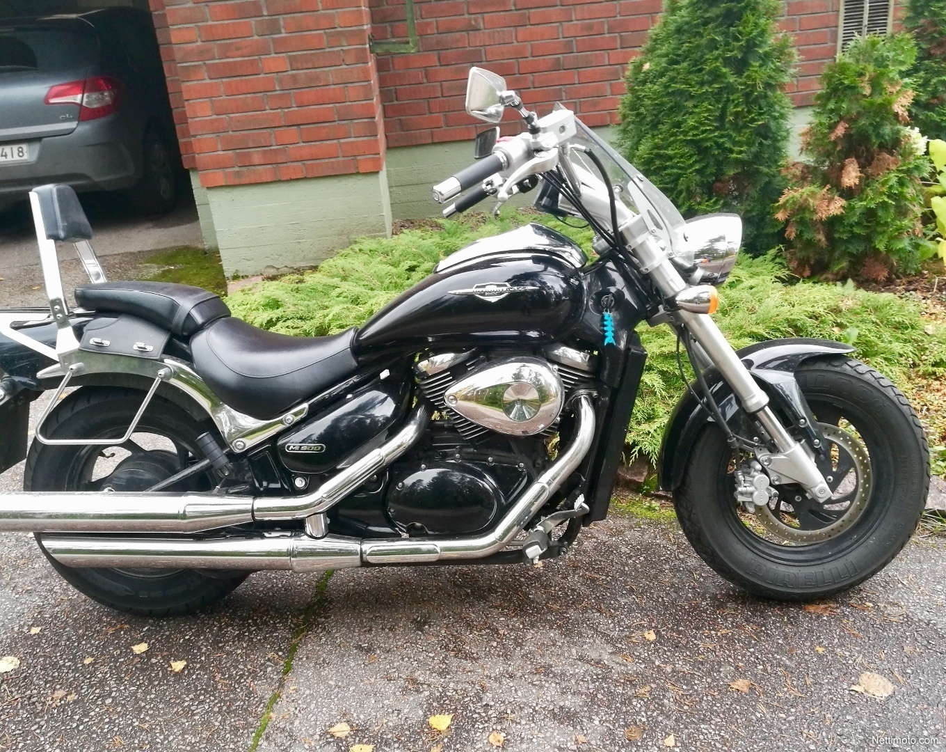 Suzuki intruder vz800