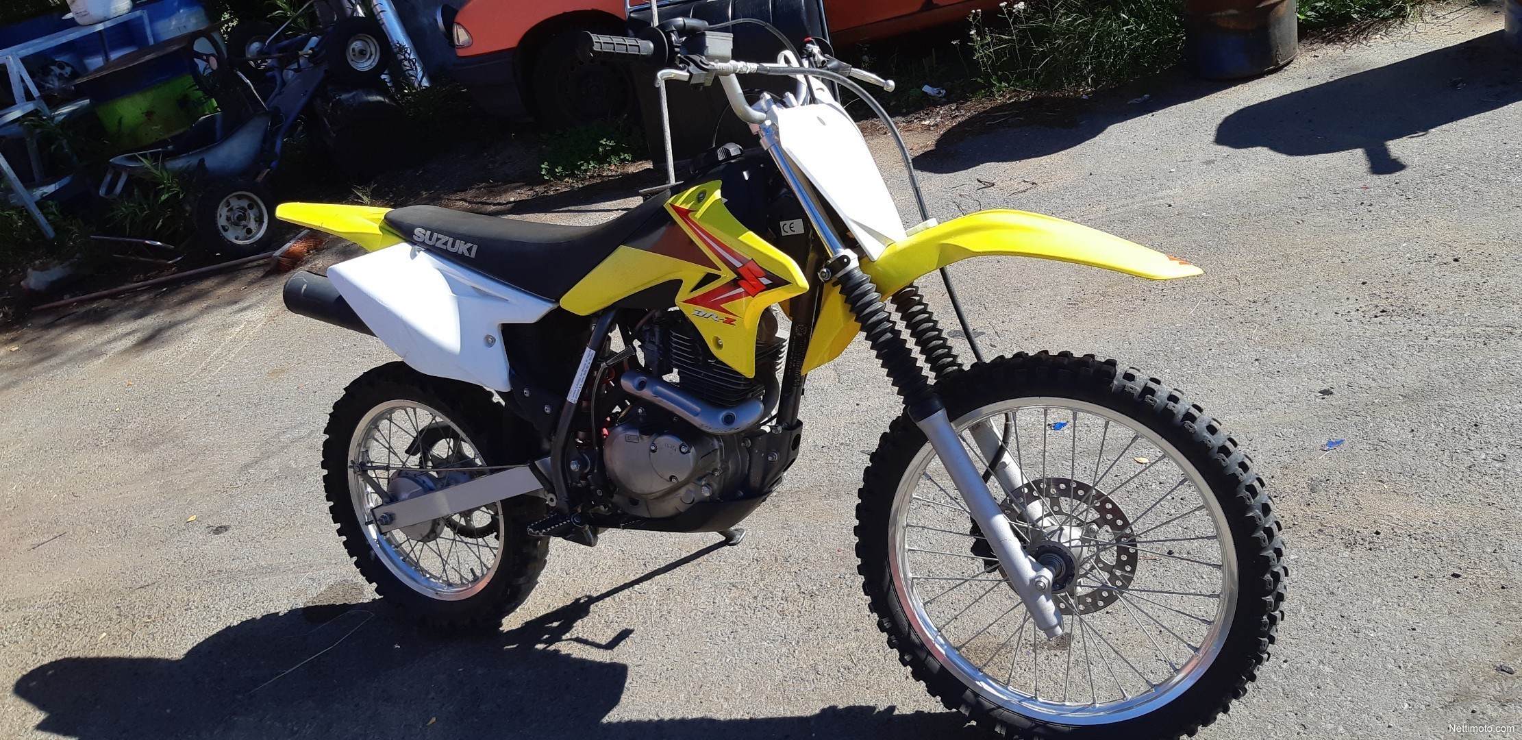 Suzuki dr z 125