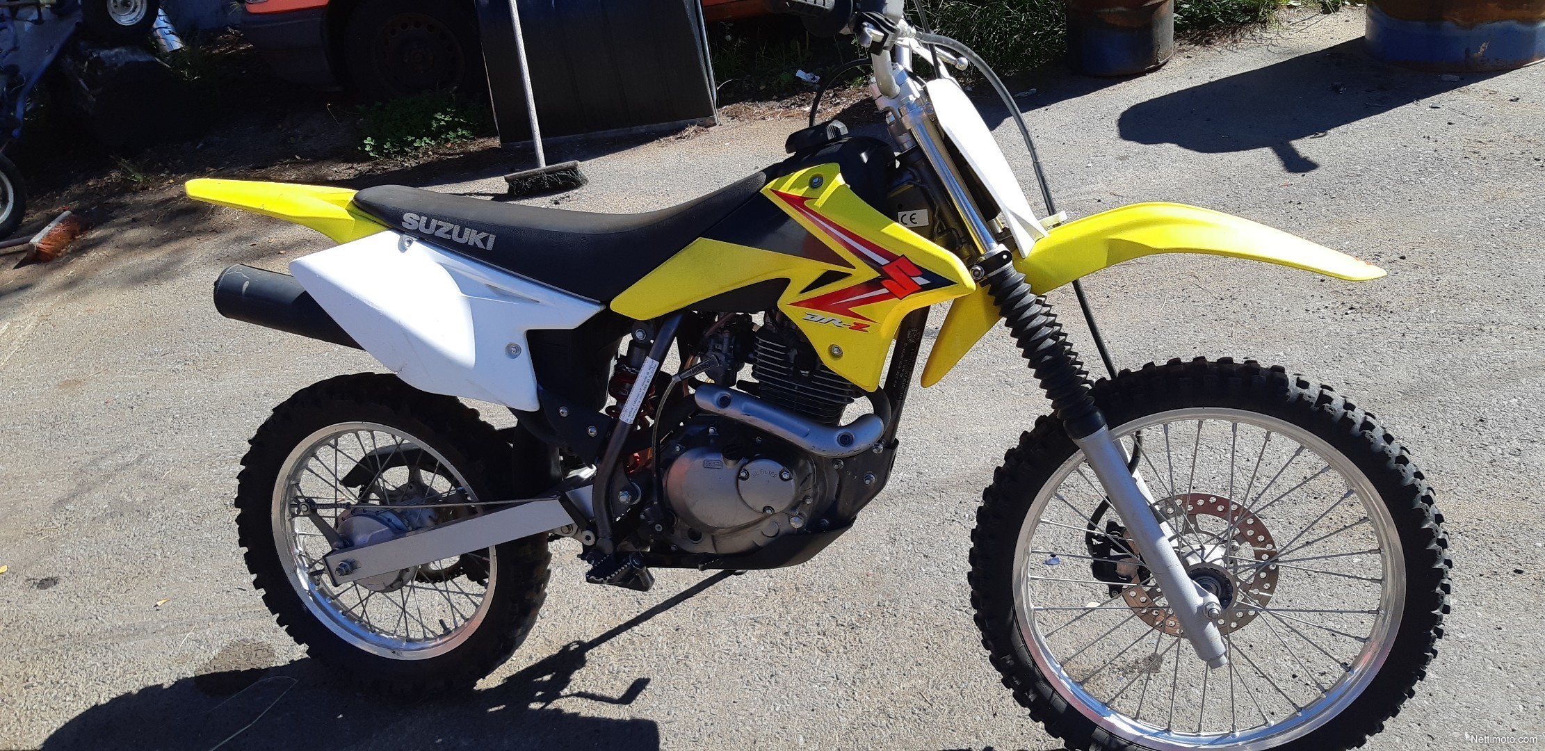 Suzuki dr z 125