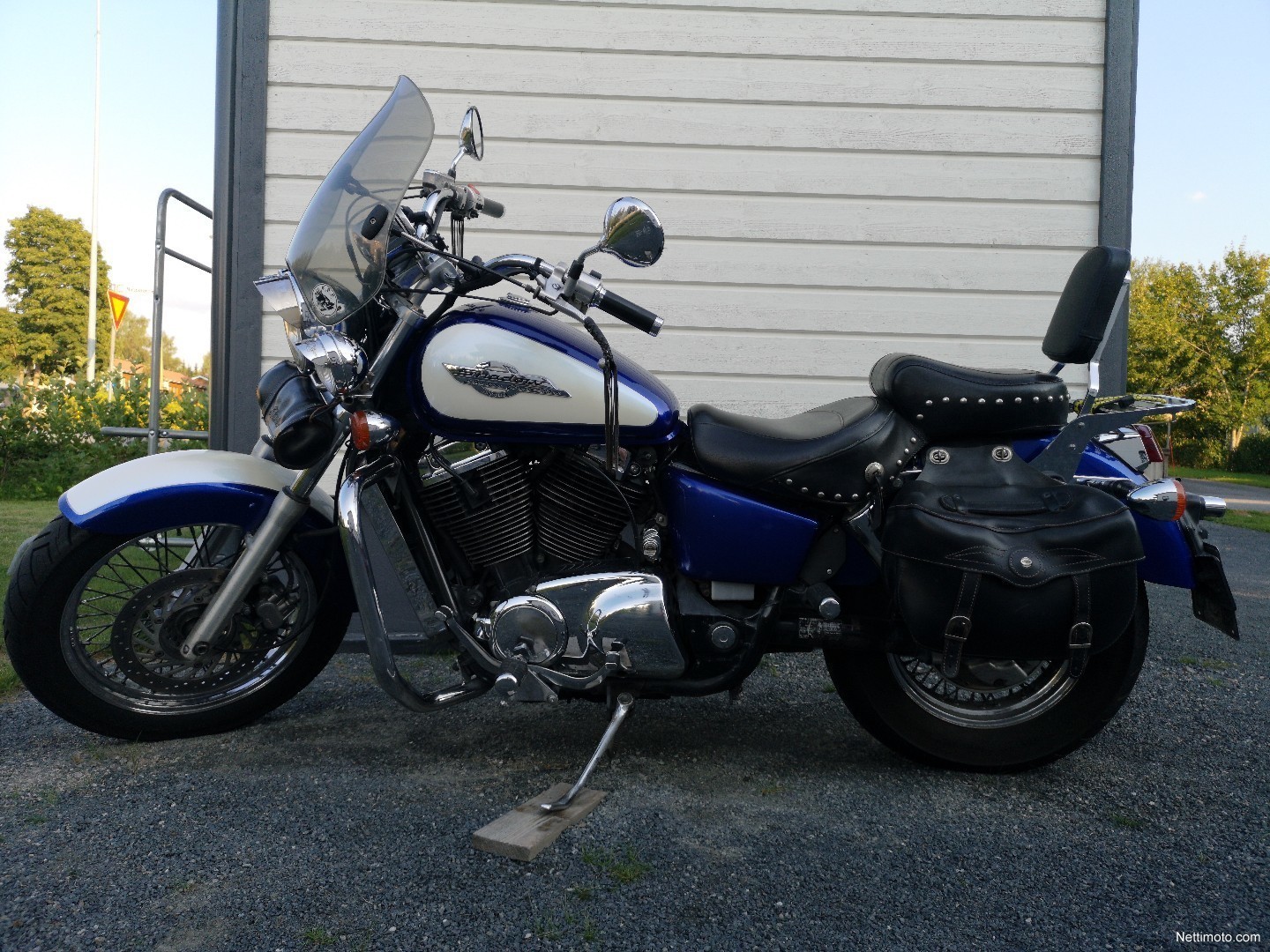 Honda shadow 1100 classic