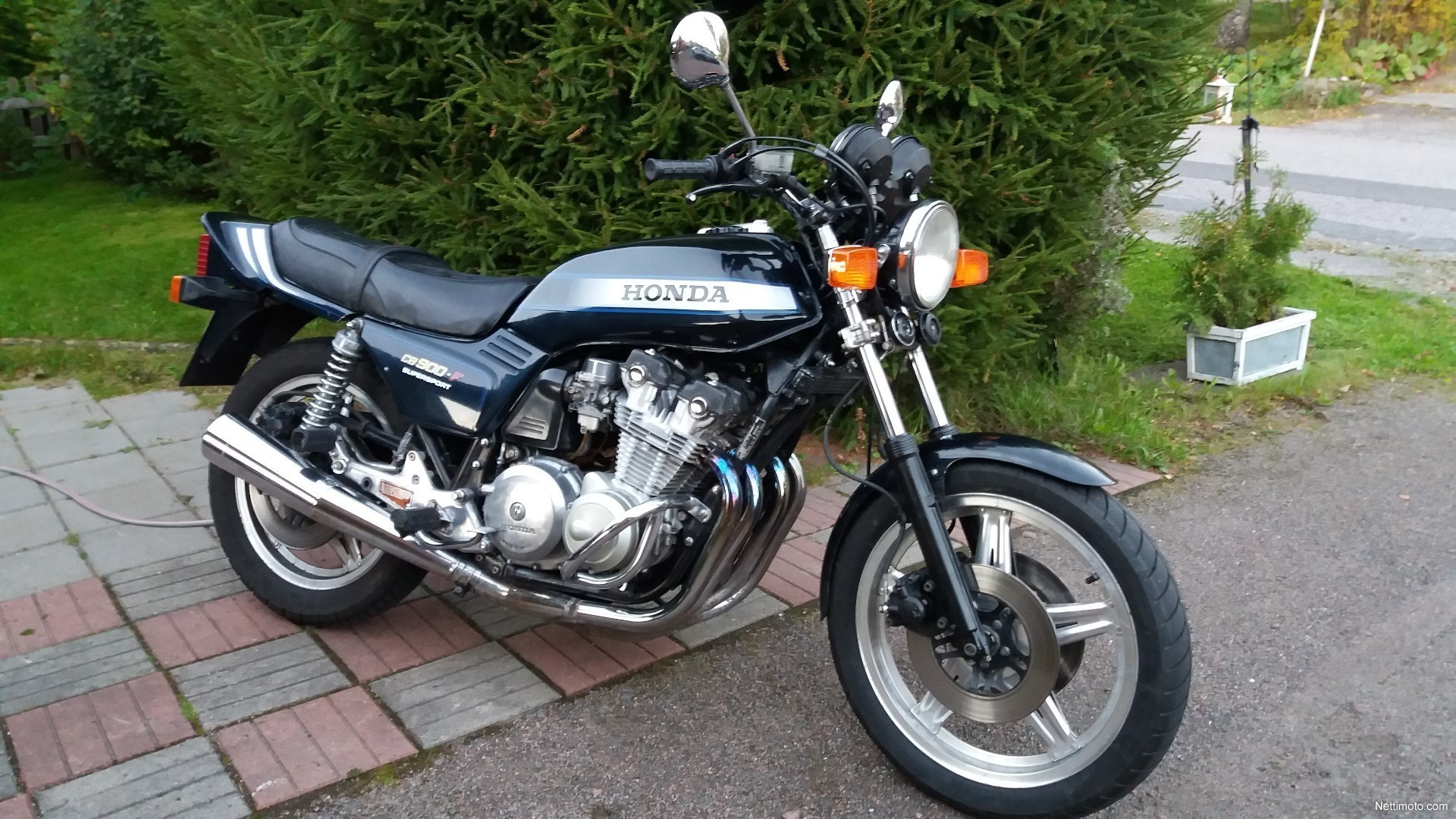 Honda cb ss