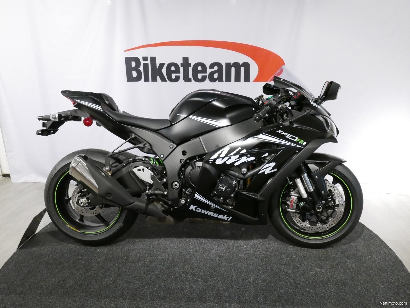 Enlarge image. Kawasaki ZX-10RR