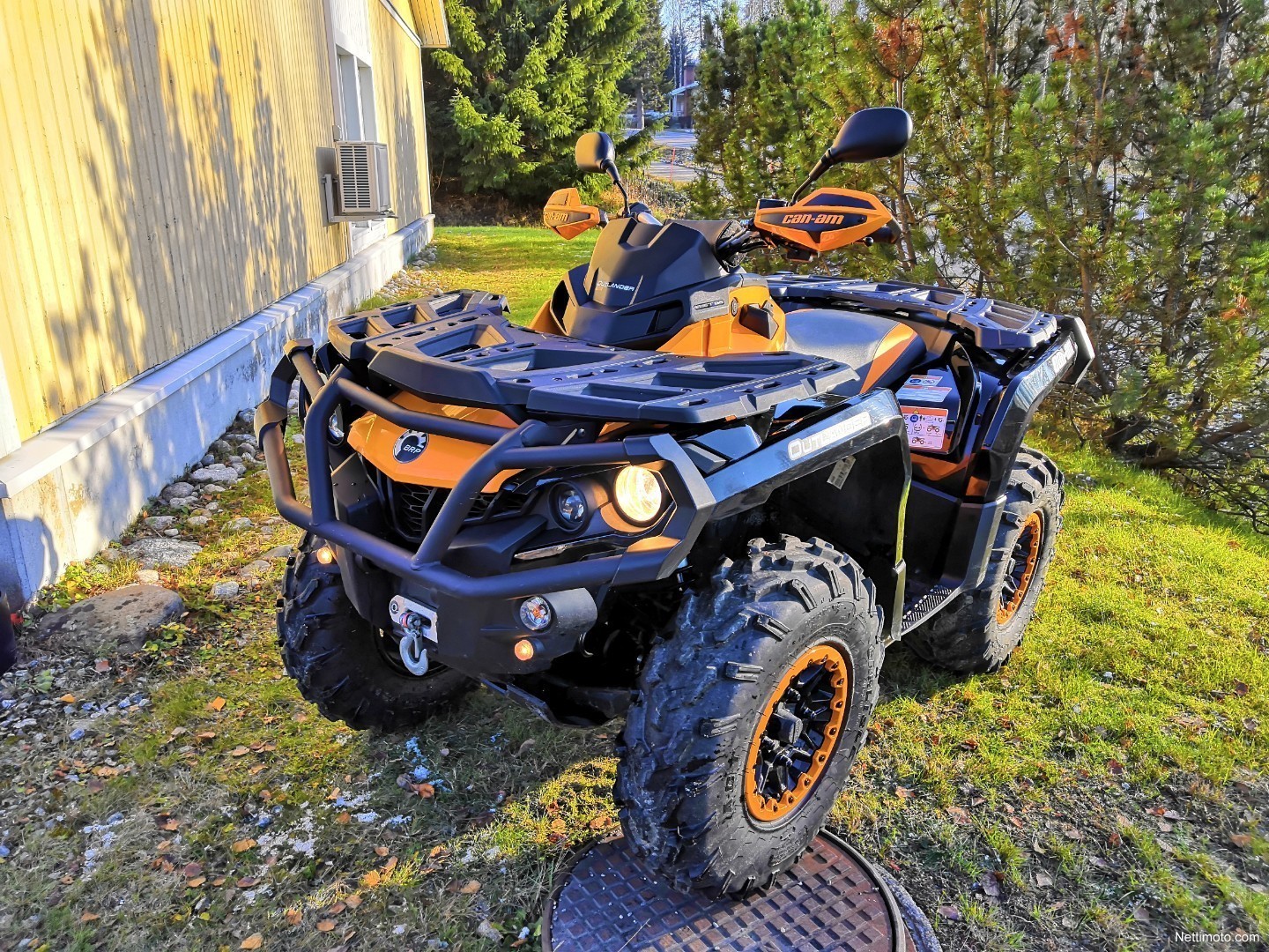 can-am-outlander-1000-xt-xtp-tieliikennemalli-1-000-cm-2016