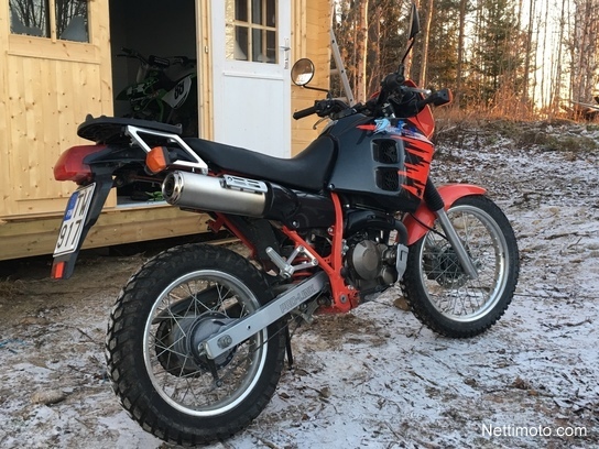 Honda nx250 dominator