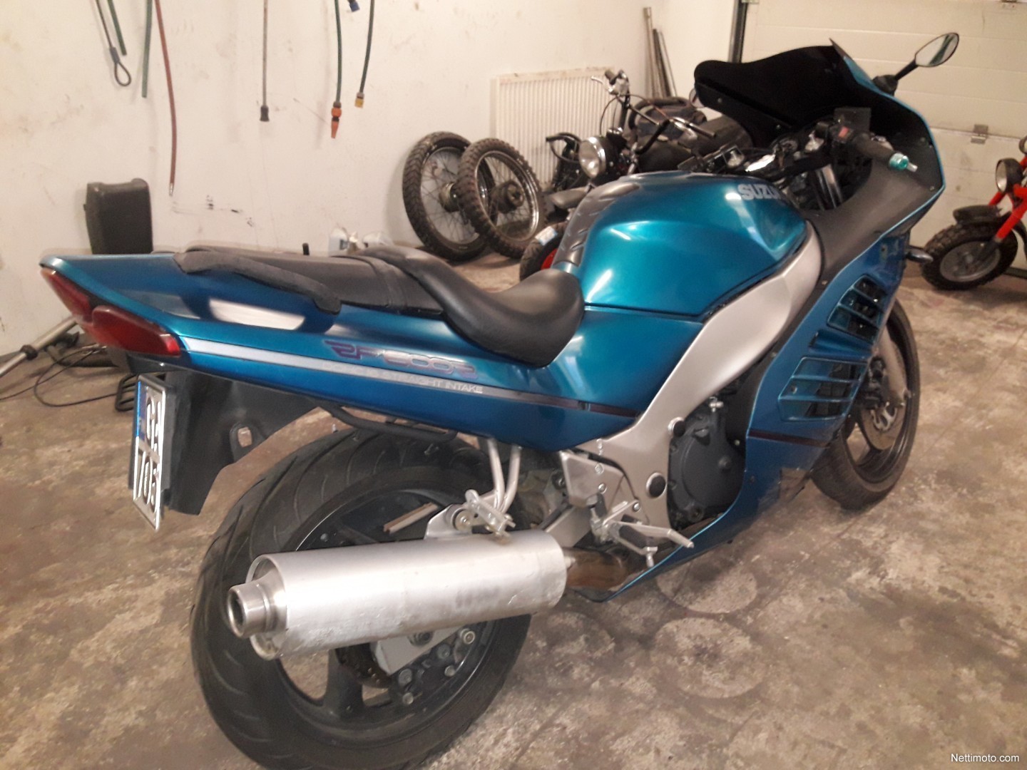 Suzuki rf 600r