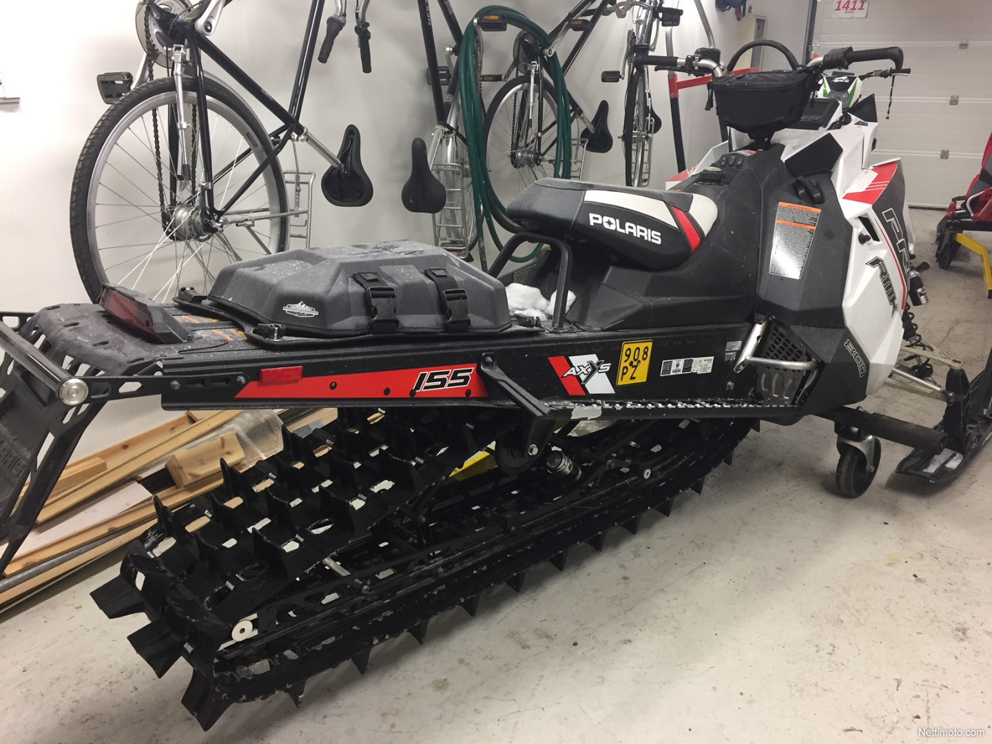 Polaris 800 RMK PRO RMK QUICKDRIVE-HIHNAVETO 800 cm³ 2016 - Espoo