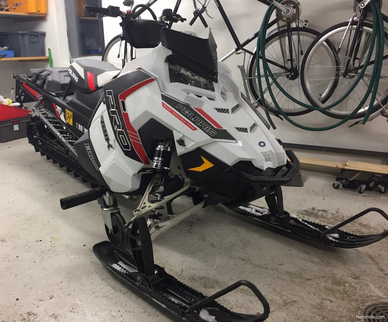 Polaris 800 RMK PRO RMK QUICKDRIVE-HIHNAVETO 800 cm³ 2016 - Espoo