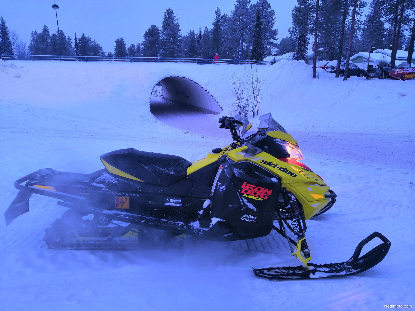 SkiDoo MX Z mx z iron dog 800R Etec 800 cm³ 2015 Kittilä