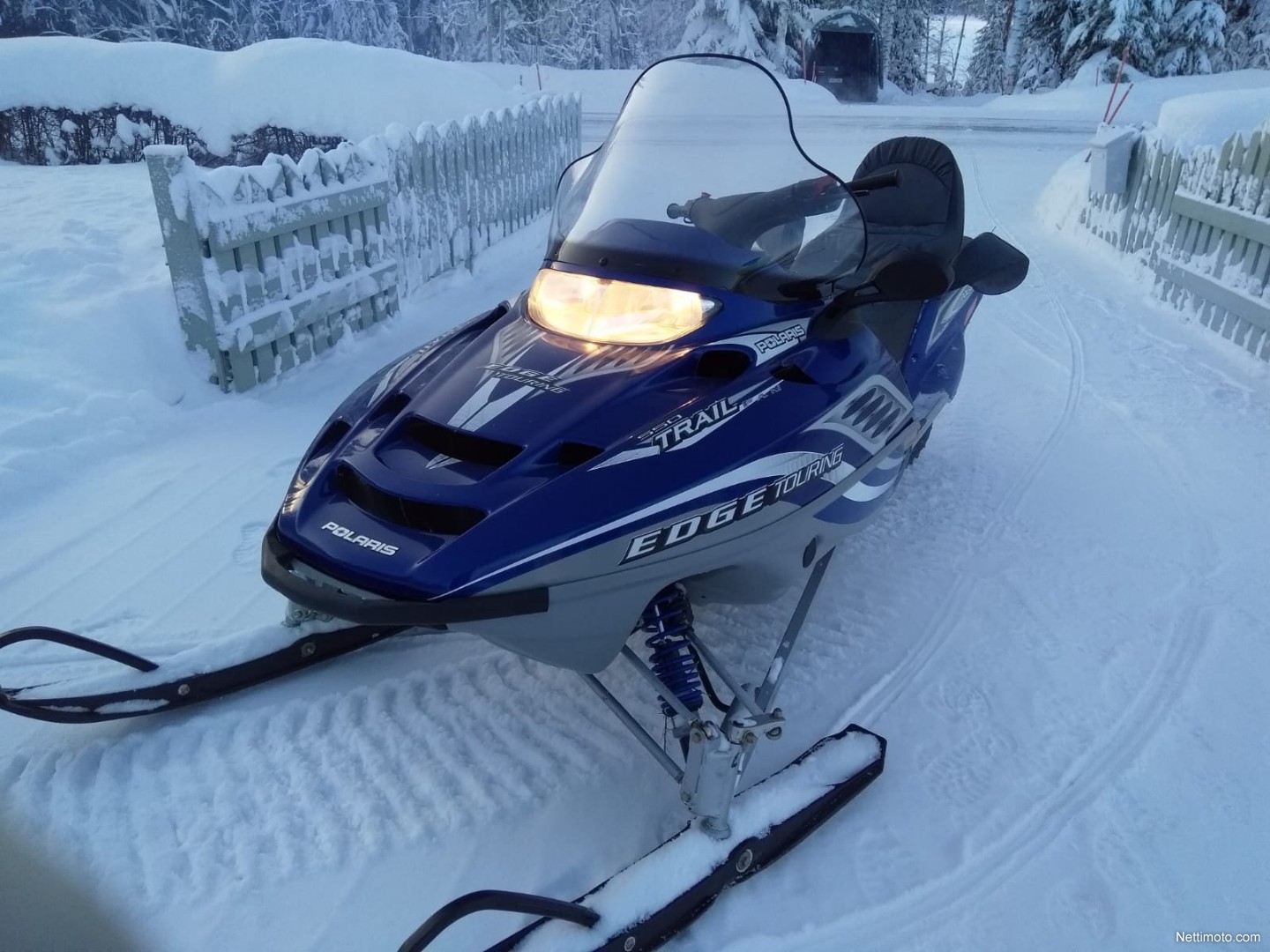 Polaris 550 Trail Touring DLX 550 cm³ 2009 - Ruokolahti ...