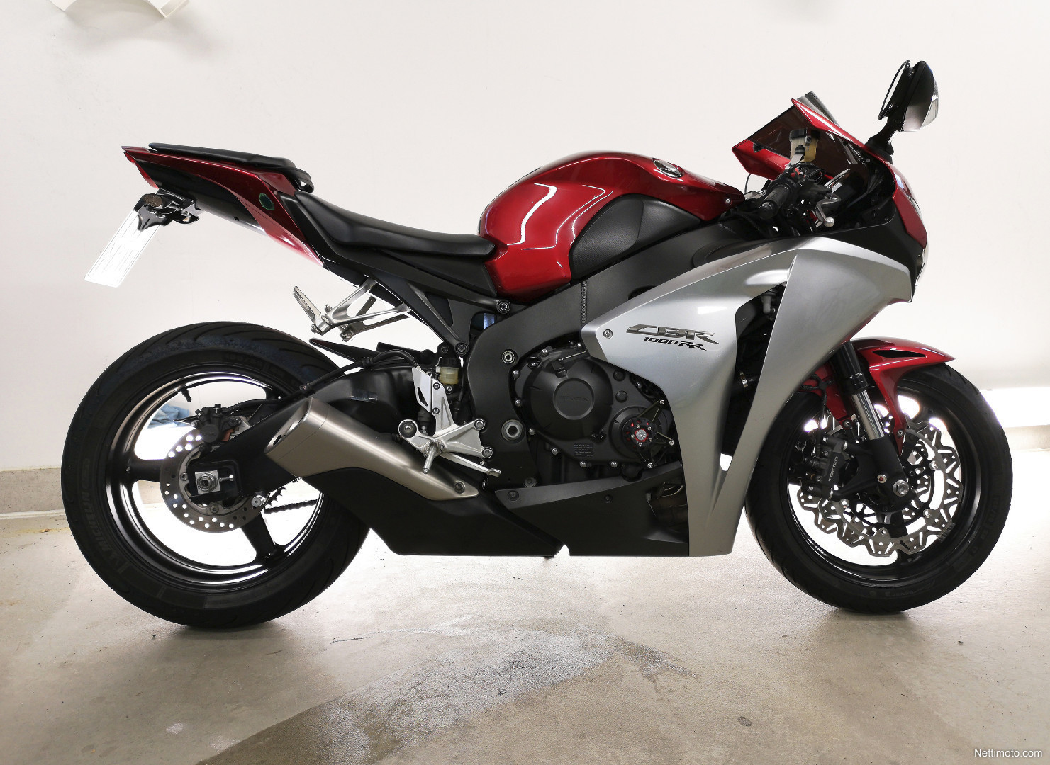 Honda cbr1000rr fireblade 2009