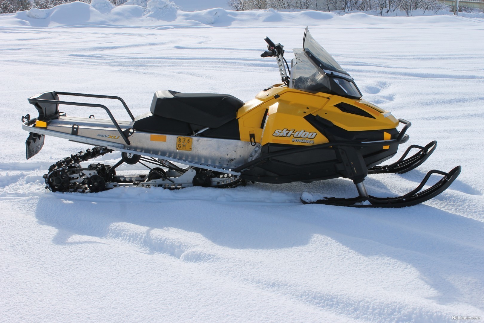 Тундра лт. Ski Doo Tundra lt 550. Ski Doo Tundra 550f. Снегоход Tundra Ski Doo 550. Бампер Ski Doo Tundra 550f.