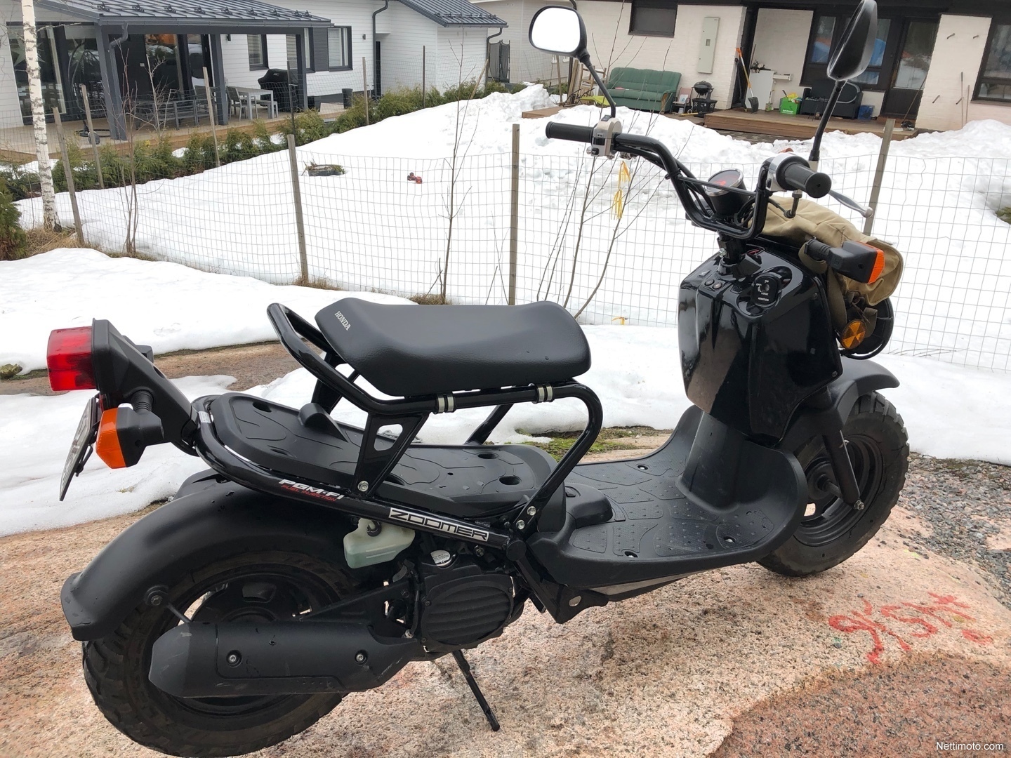 Скутер honda zoomer 50