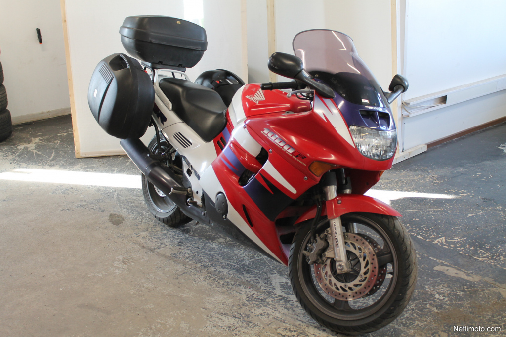 Хонда cbr 1000f