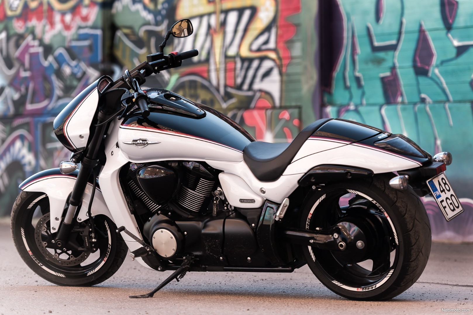 Suzuki intruder фото