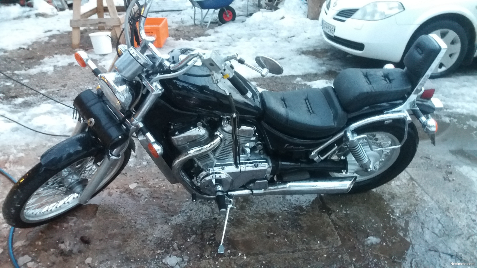 Suzuki intruder 600