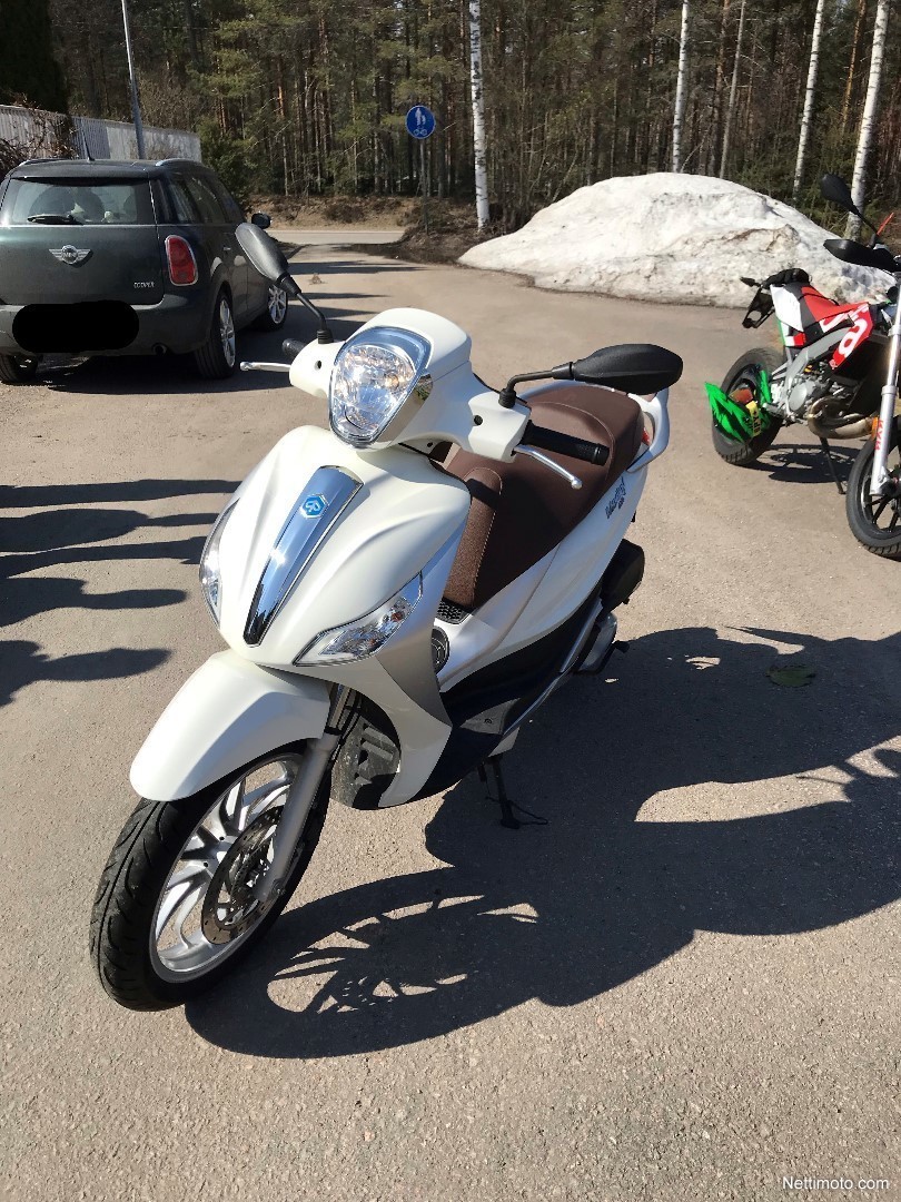 Piaggio Medley L3e-A1 pienitehoinen moottoripyörä 125 cm³ 2016 - Hollola - Skootteri - Nettimoto