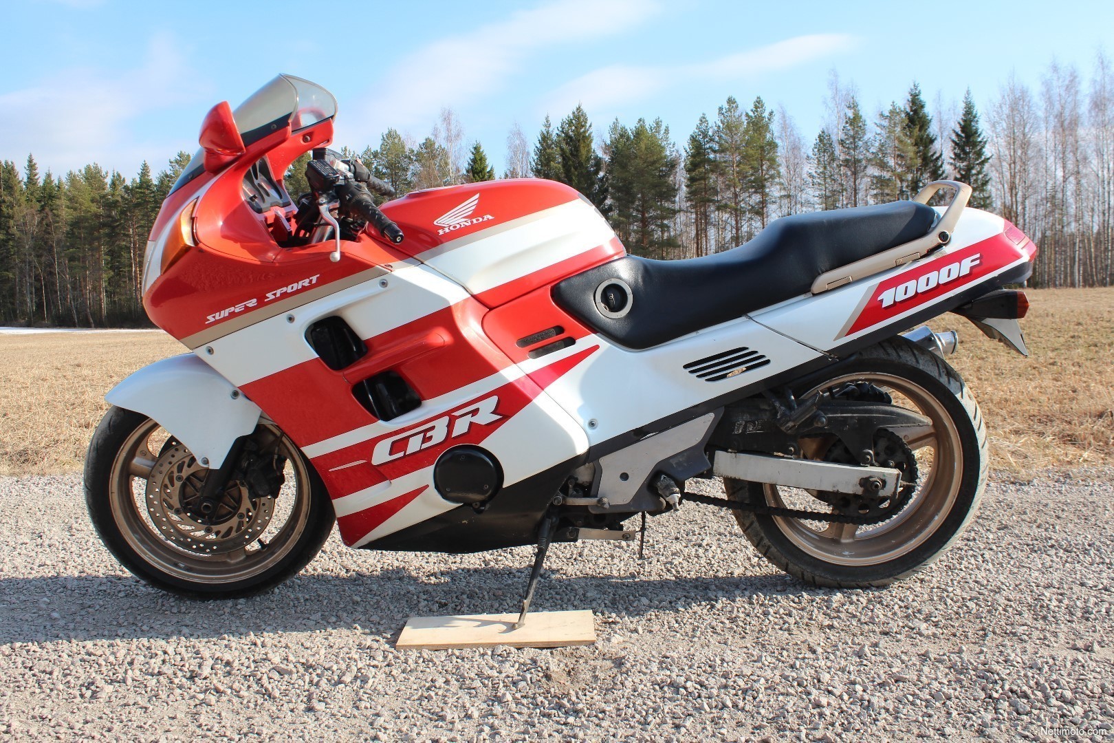 Honda cbr 1000f характеристики