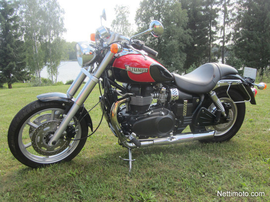 Arvostelut Motosta Triumph Speedmaster Arvostelut Kokemuksia