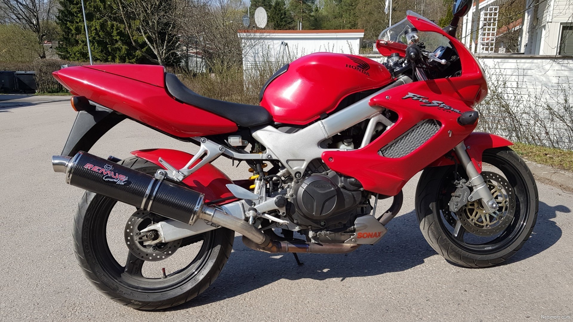 Honda vtr 1000 характеристики