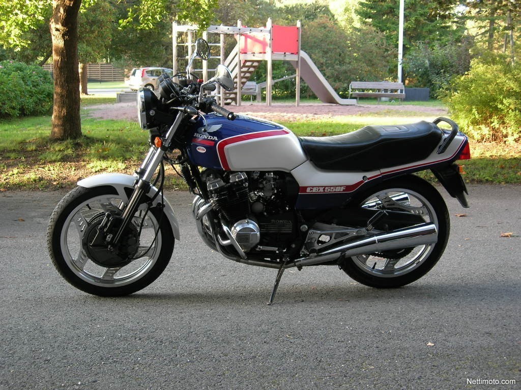 Honda cbx 550