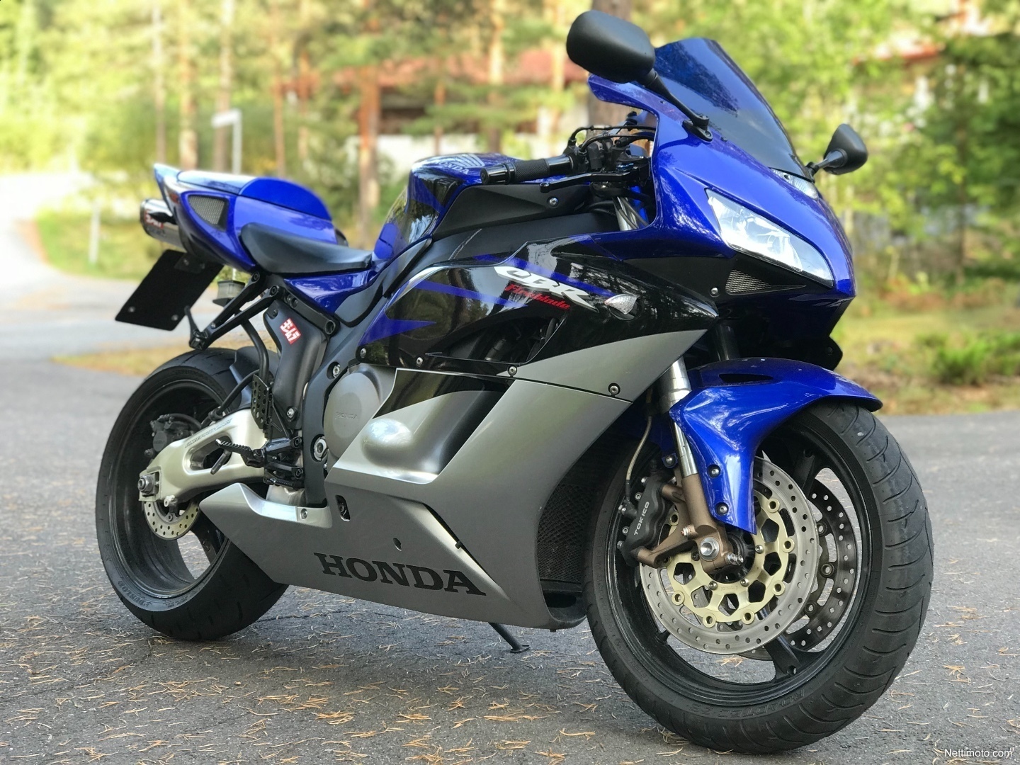 Honda 1000rr синяя