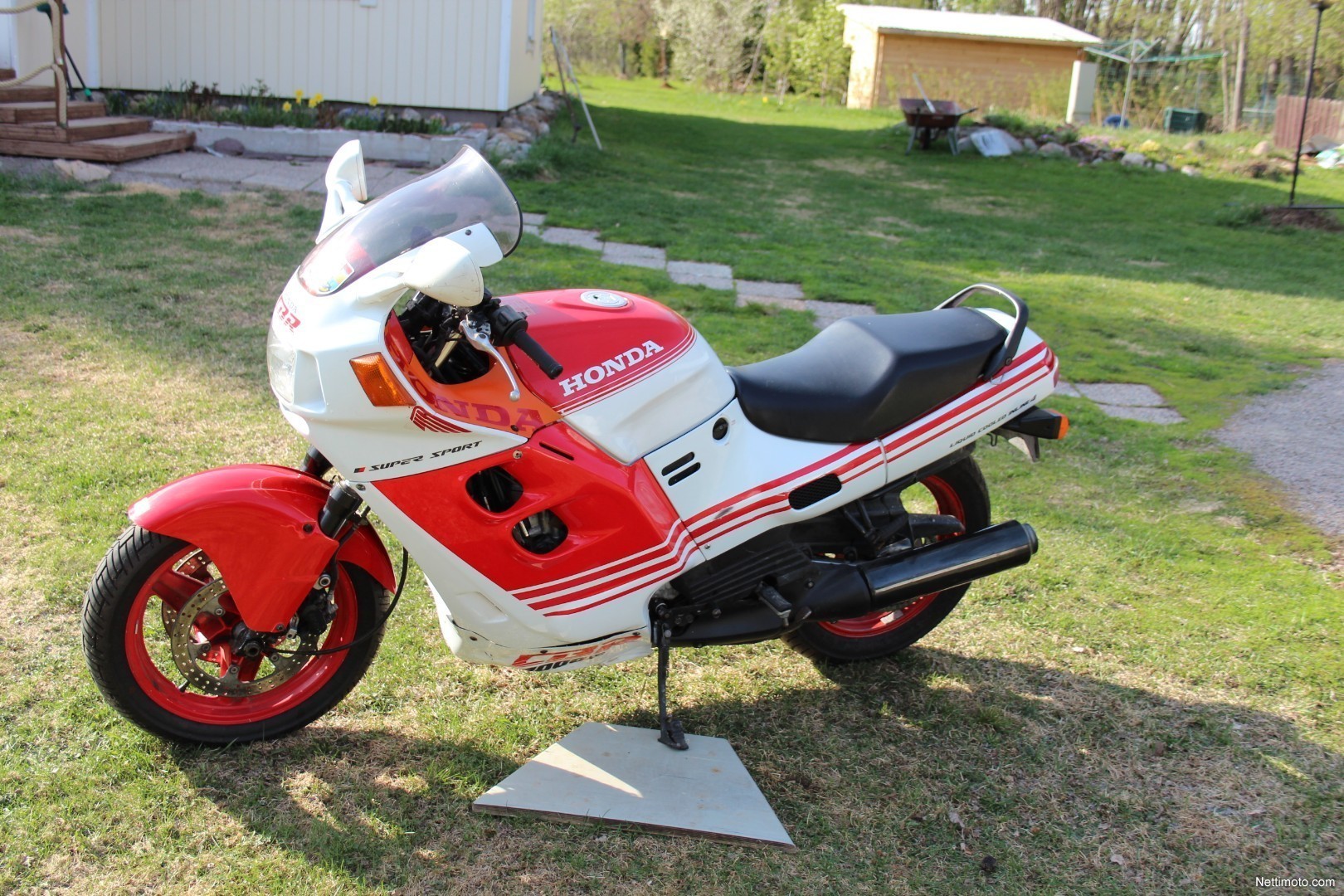 Honda cbr 1000 f