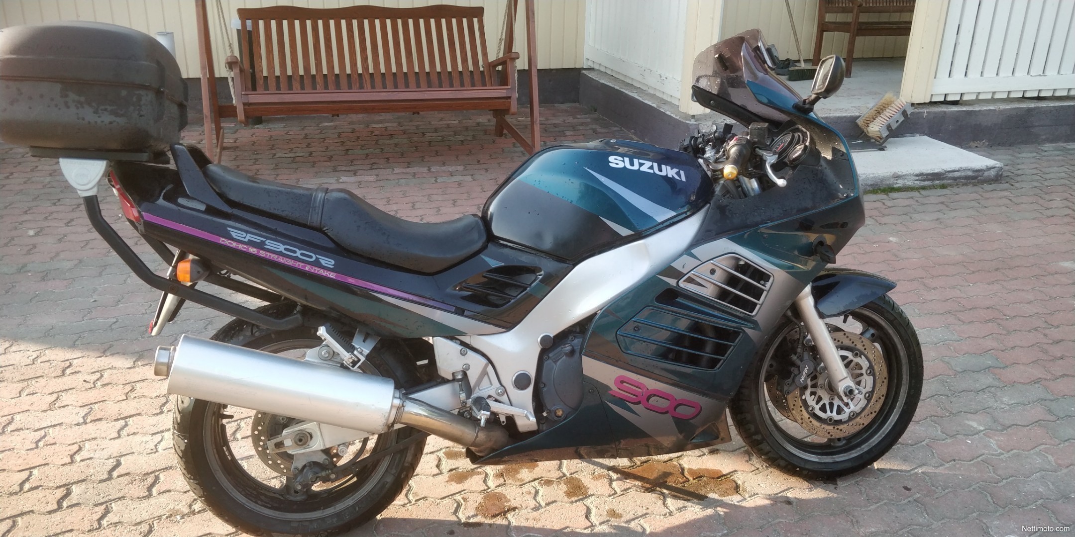 Suzuki rf 900r