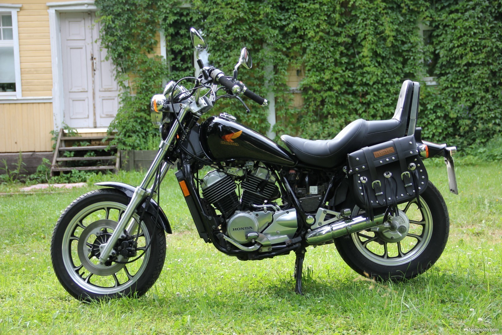 Honda vt 500