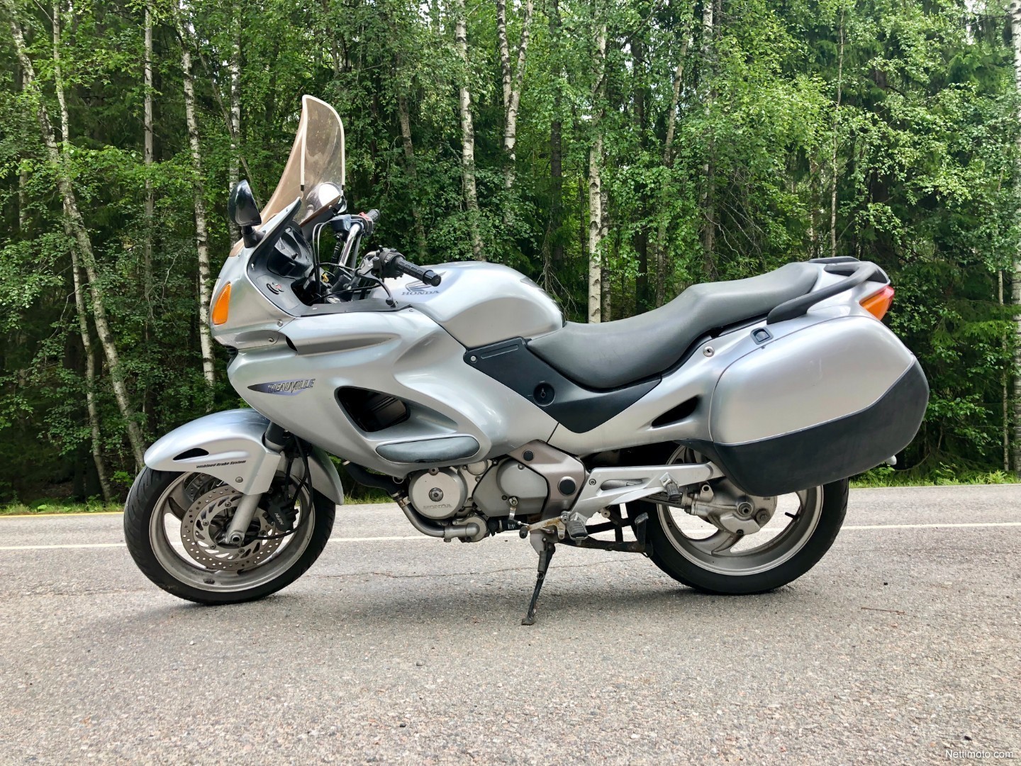 Honda nt 650v deauville