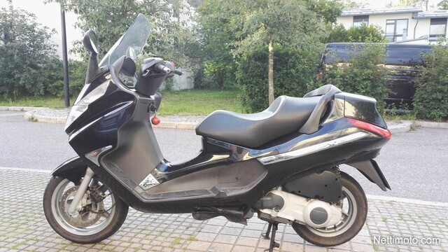 Piaggio X8