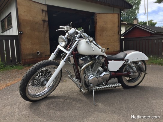 intruder 1400 bobber