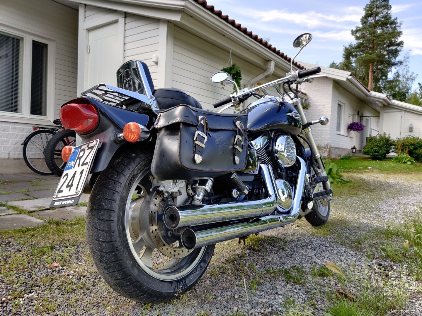 Suzuki vz 1600