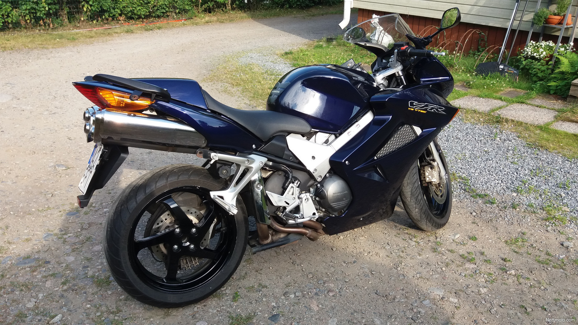 Honda vfr 800 vtec