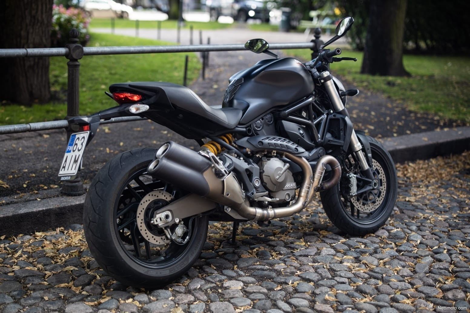 ducati monster 850