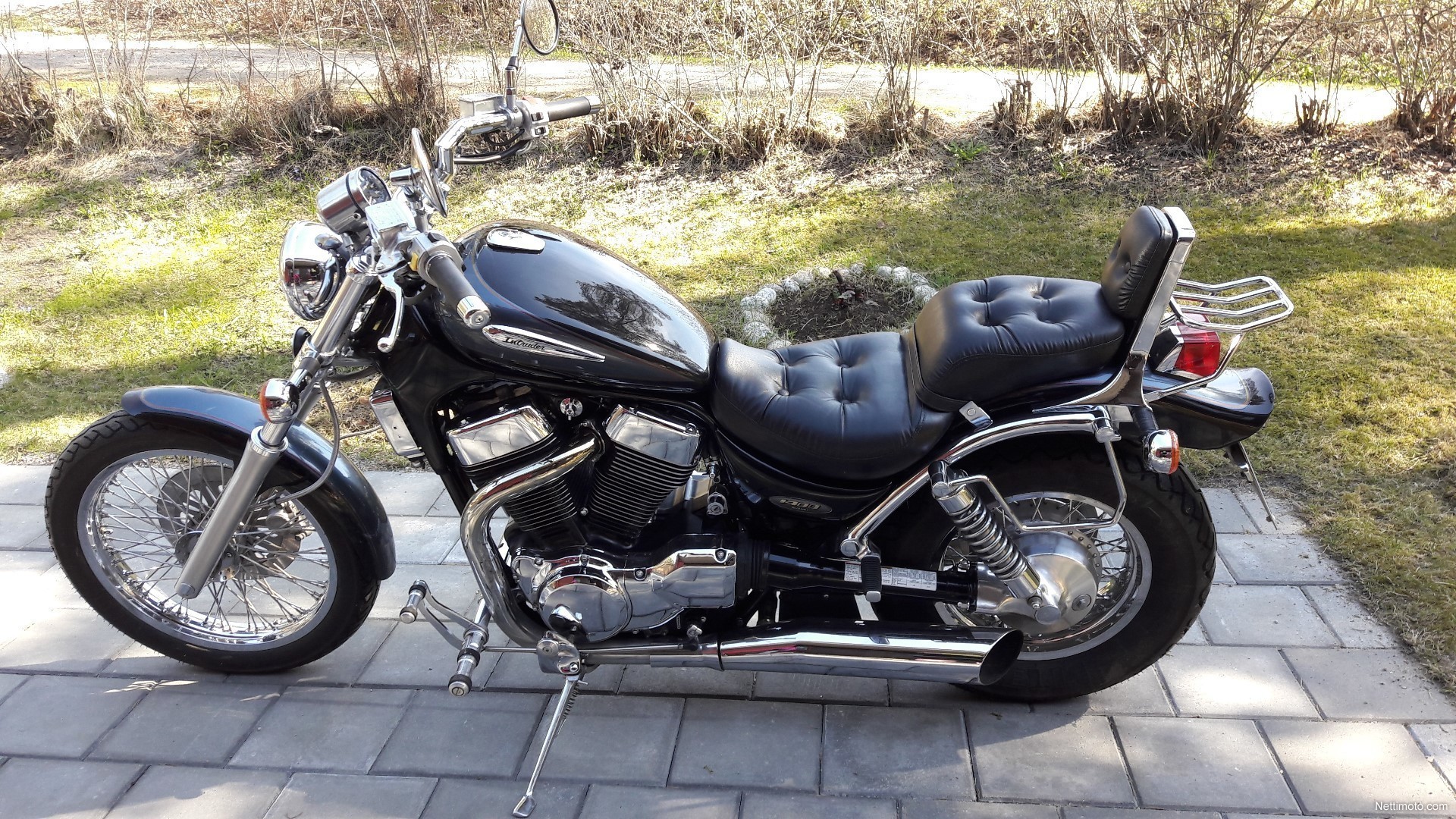 Suzuki intruder 750 фото