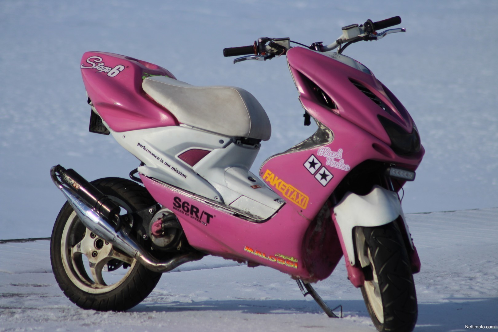 Yamaha Aerox 50 бело красный